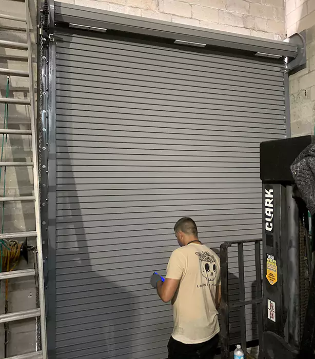 Exterior Roll Up Garage Doors Aventura