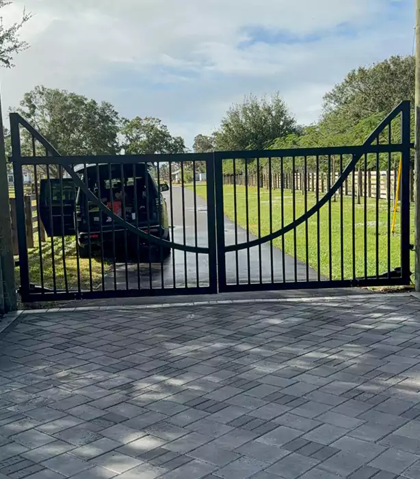 Swing Gate Repair Aventura