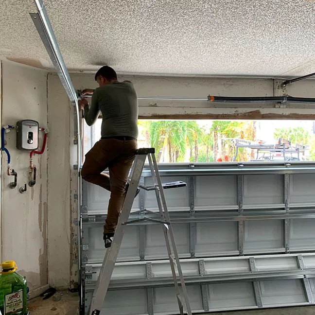 Experienced Garage Door Installation Experts in Aventura, CA